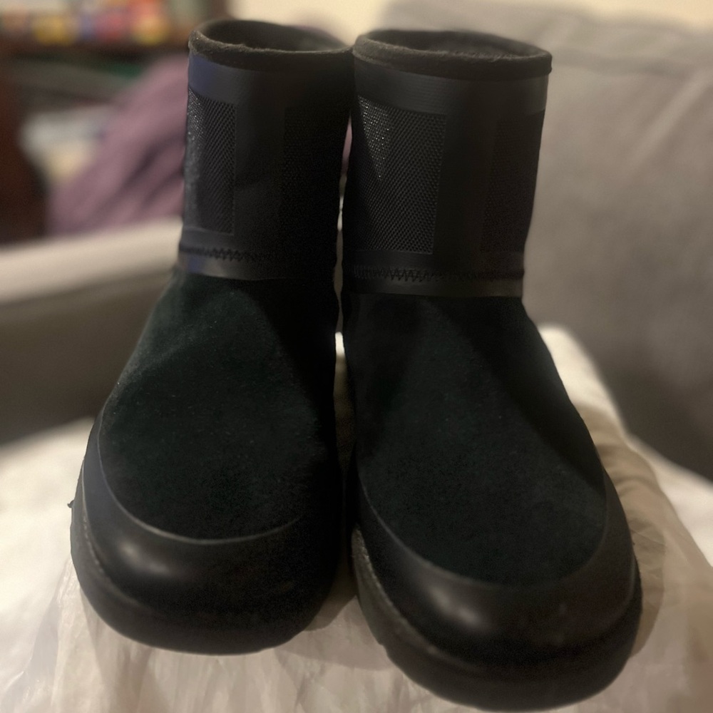 Waterproof Ugg boots. Suede accents.  Men’s size 8.